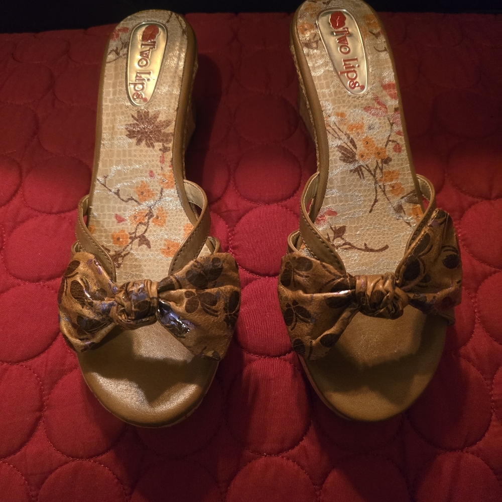 Brown Bow Sandals